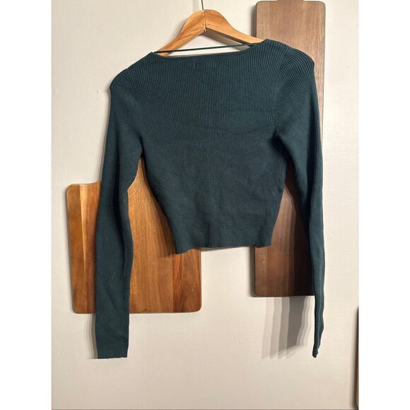 La Hearts Black Rib Knit Long Sleeve V-Neck Ruched Cropped Sweater Size Medium - Picture 2 of 5